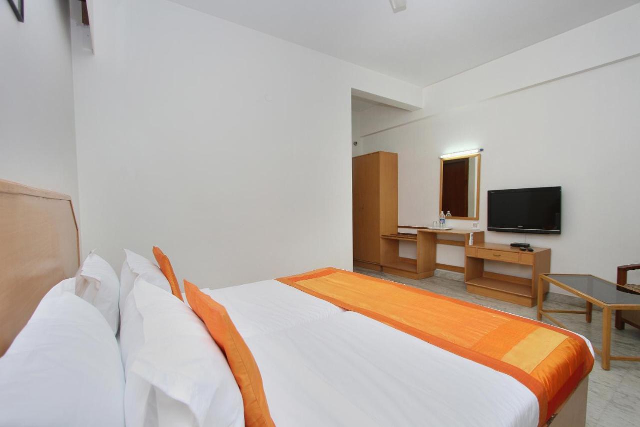 Oyo 5345 Hotel Sai Rennaissance バンガロール エクステリア 写真