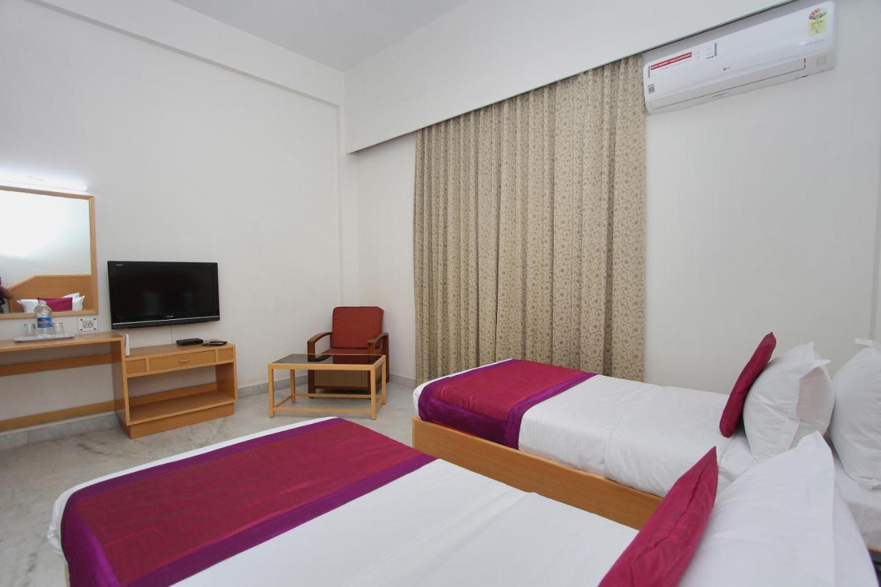 Oyo 5345 Hotel Sai Rennaissance バンガロール エクステリア 写真